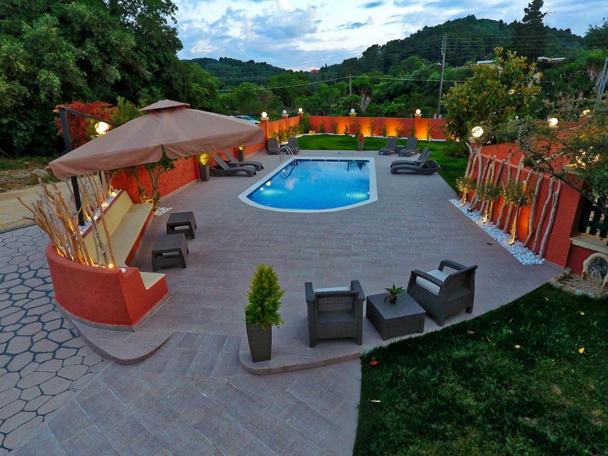 Villa Alex Sinarádes 外观 照片