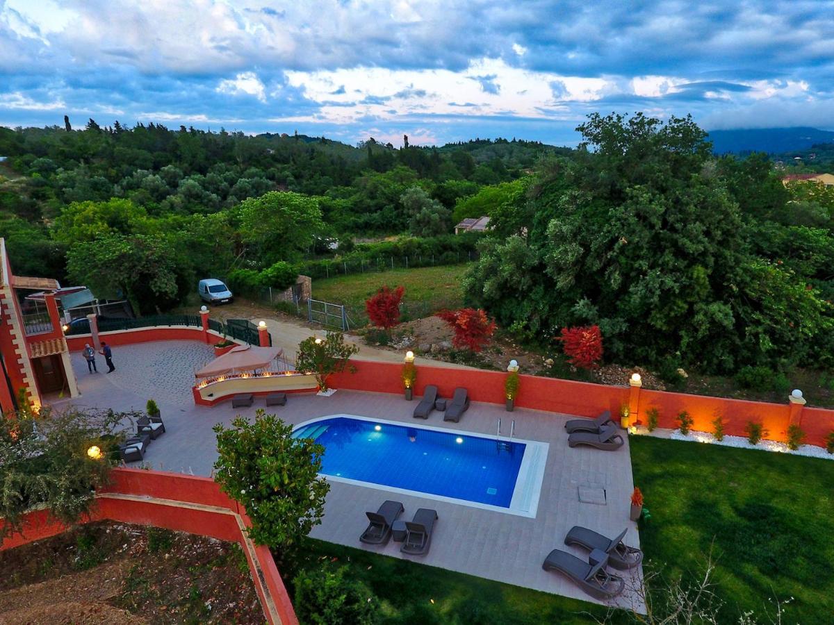 Villa Alex Sinarádes 外观 照片