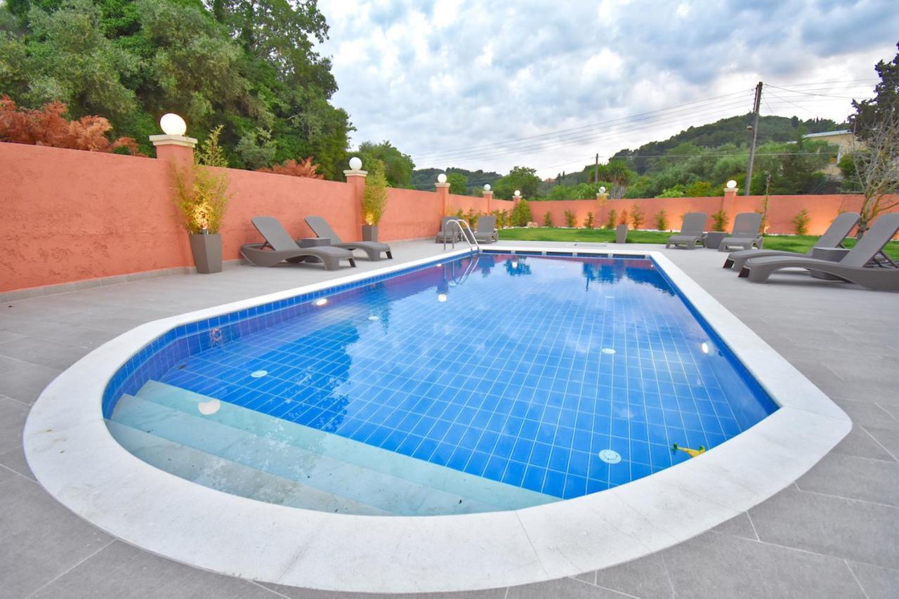 Villa Alex Sinarádes 外观 照片