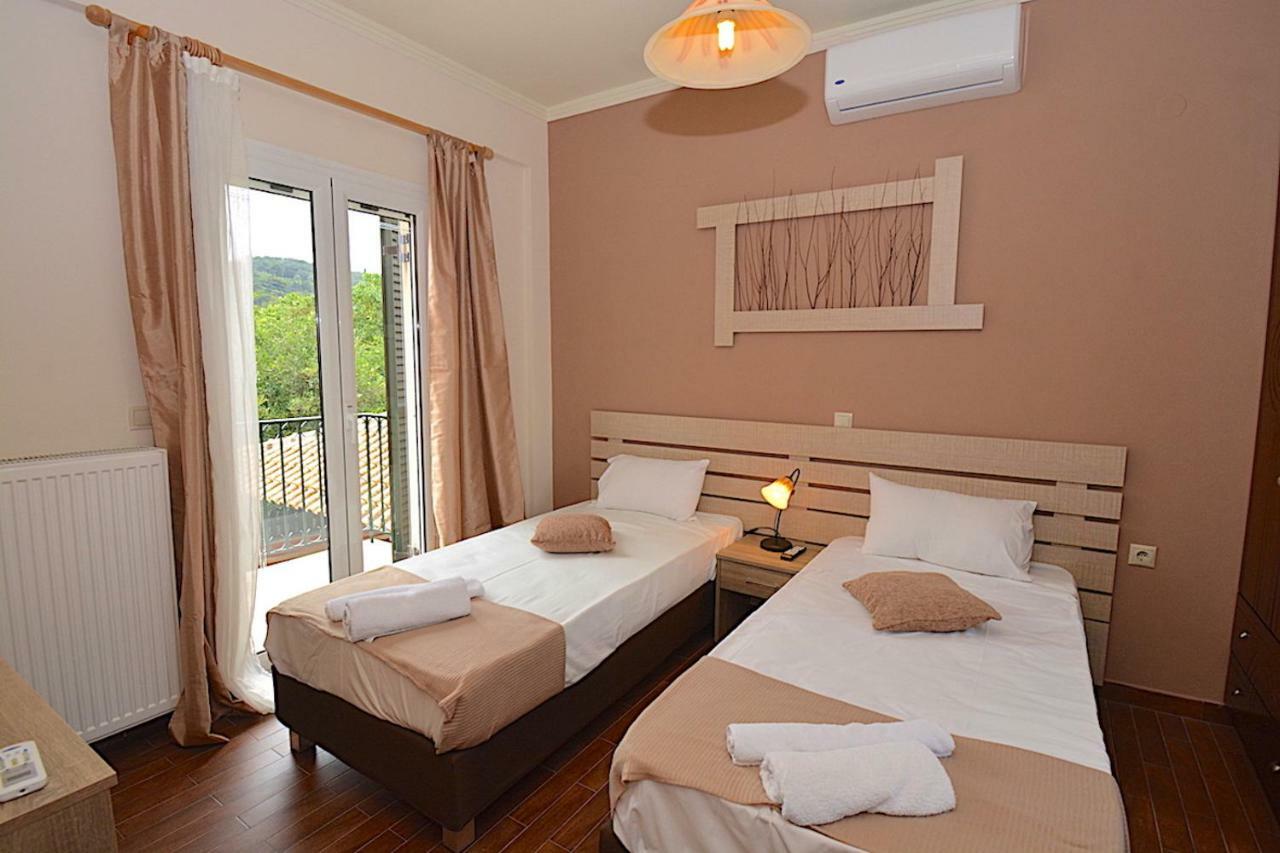 Villa Alex Sinarádes 外观 照片