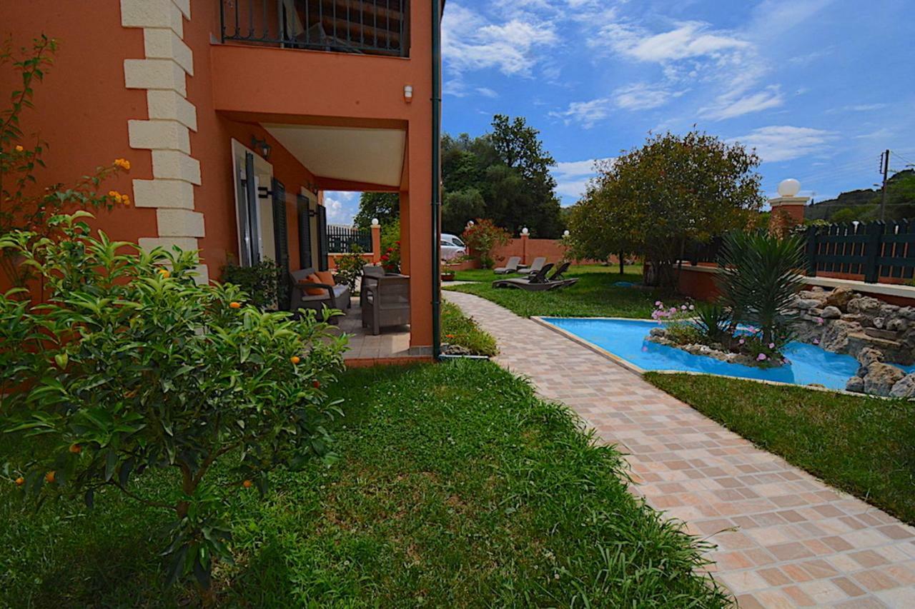 Villa Alex Sinarádes 外观 照片