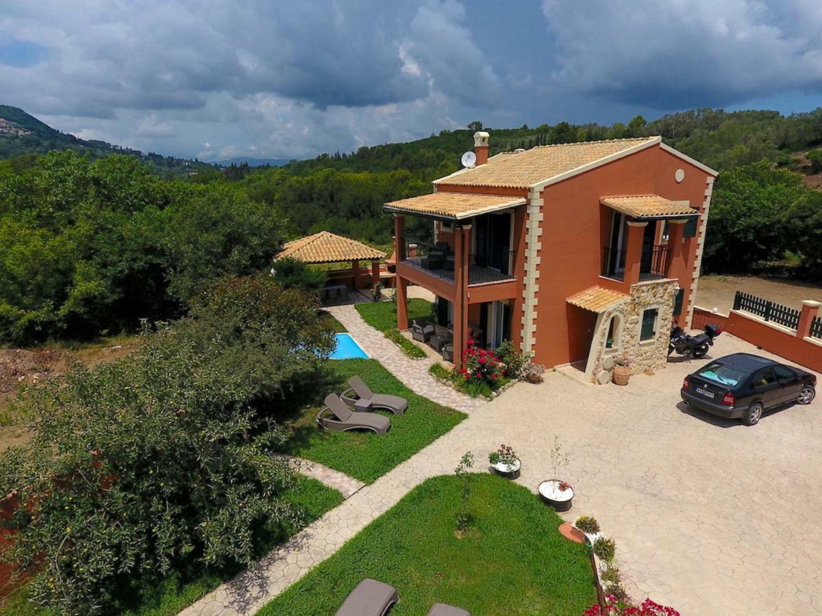 Villa Alex Sinarádes 外观 照片
